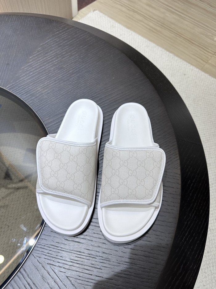 GUCC SLIPPERS