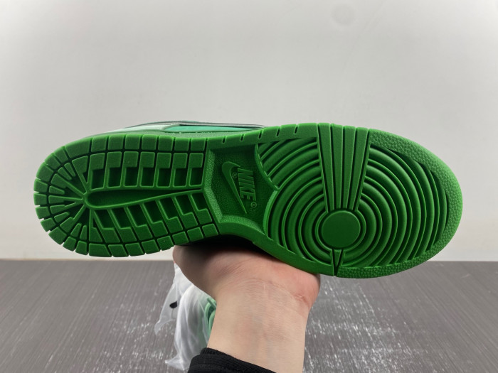 Concepts x TIFFANY CO. x Nike SB Dunk Low  BV1310-303