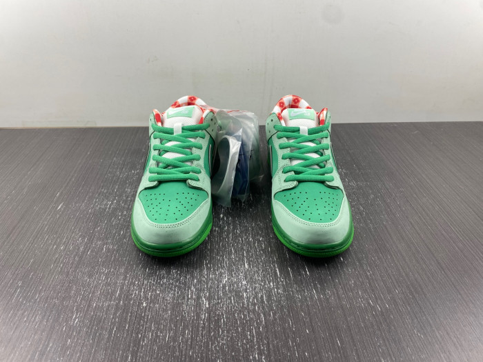 Concepts x TIFFANY CO. x Nike SB Dunk Low  BV1310-303