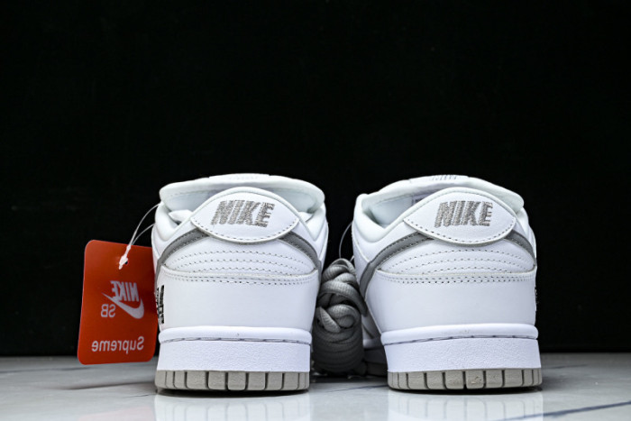 Nike SB Dunk Low Supreme 94 White Metallic Silver  HQ8487-100