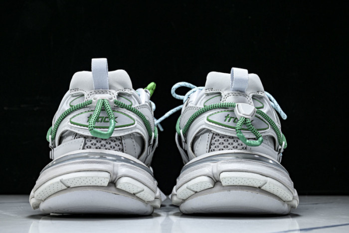 BLCG Track  800590 WTRHK 1340