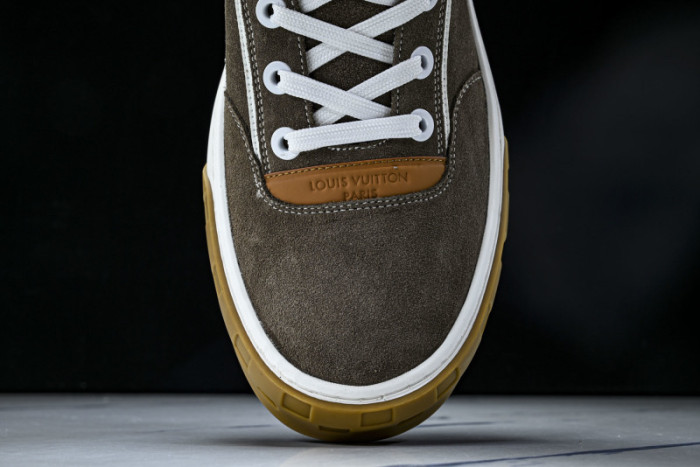 LV SNEAKER  FOR-LV403