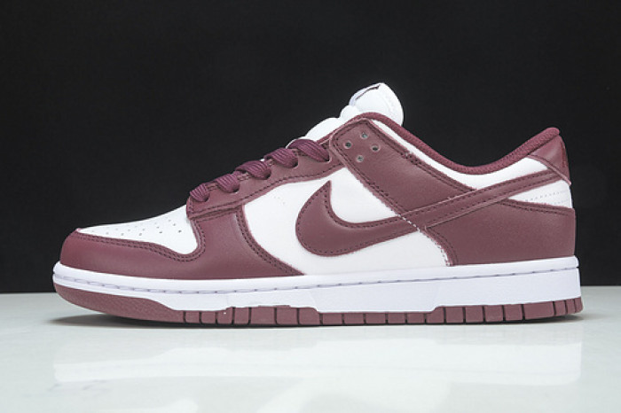 Nike Dunk Low Bordeaux (W) DD1503-108