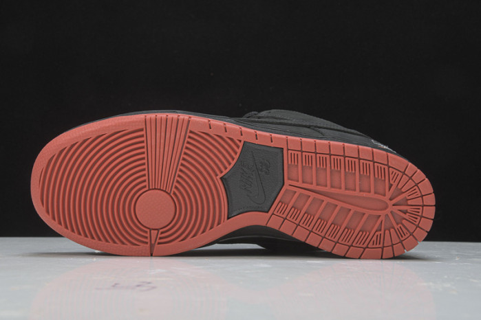 Nike SB Dunk Low Black Pigeon 883232-008