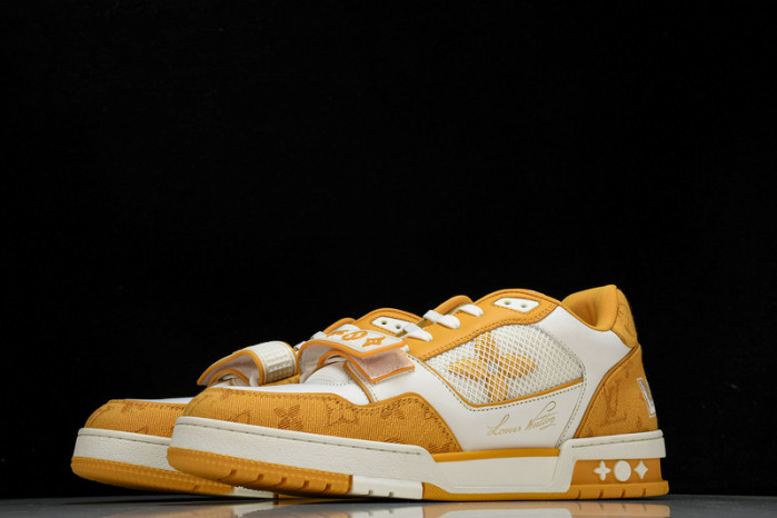 LV SNEAKER LOW  121205