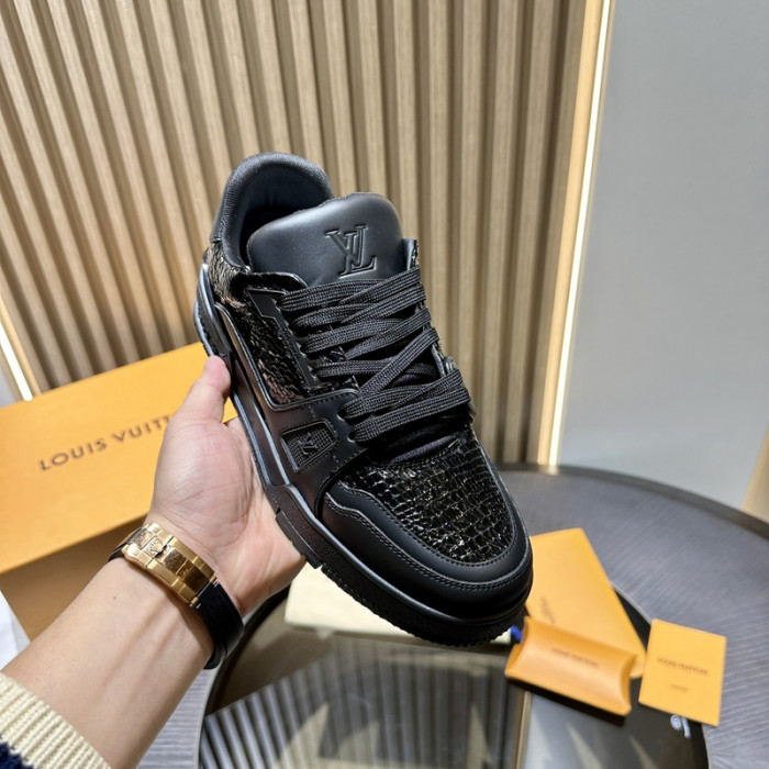 LV SNEAKER LOW FOR-LV203