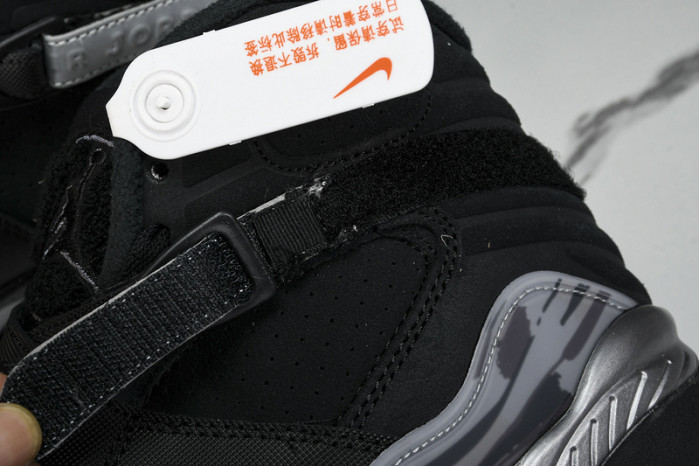 AIR JORDAN 8 RETRO  Winterized “Gunsmoke”  305381-025