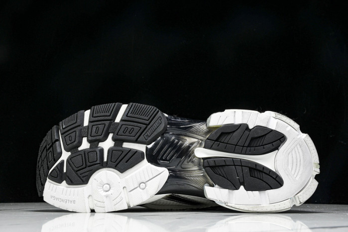 BLCG RUNNER  772774-WRUNG-9010