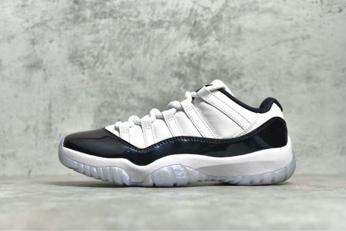 AIR Jordan 11 Retro Low 'Emerald'  528895-145