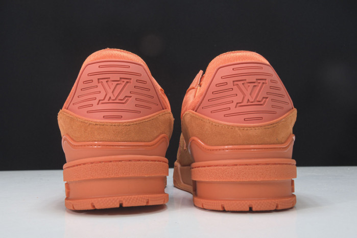 LV SNEAKER LOW YEE-012