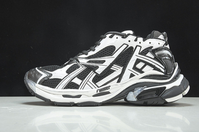 BLCG  RUNNER    Yeeshoes  22040702