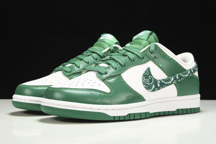 NIKEDunk Low ESS“Green Paisley” DH4401-102