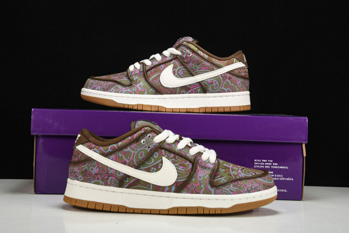 NIke SB Dunk Low “Paisley”   DH7534-200