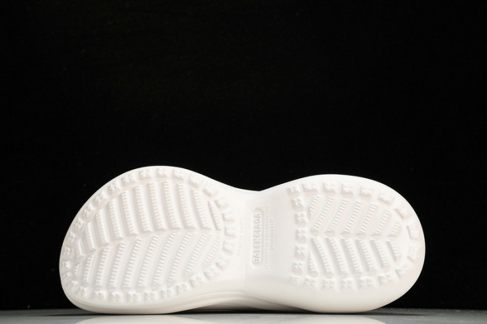 BLCG POOL CROCS  SLIDES W1S8E-9000