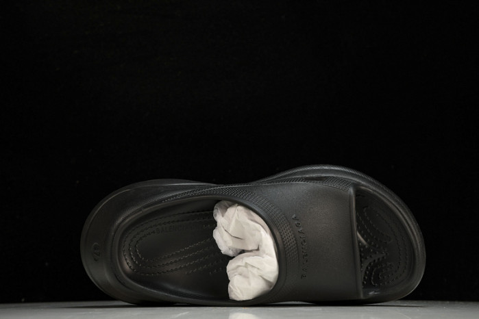 BLCG POOL CROCS  SLIDES W1S8E-1000