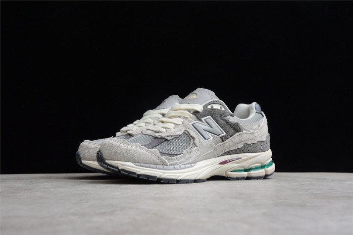 New Balance 2002R “Protection Pack”  M2002RDA