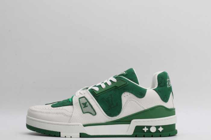 LV SNEAKER LOW YEE-014