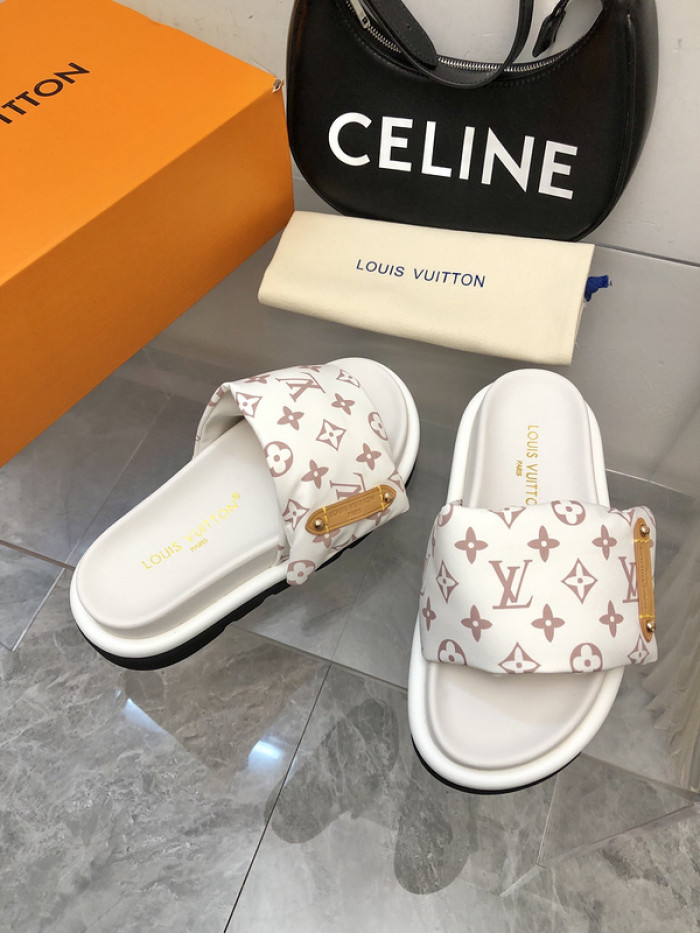 LV SLIPPERS