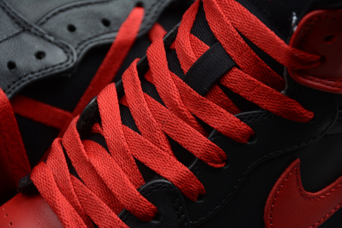 Air Jordan 1 Retro Banned (2011) 432001-001