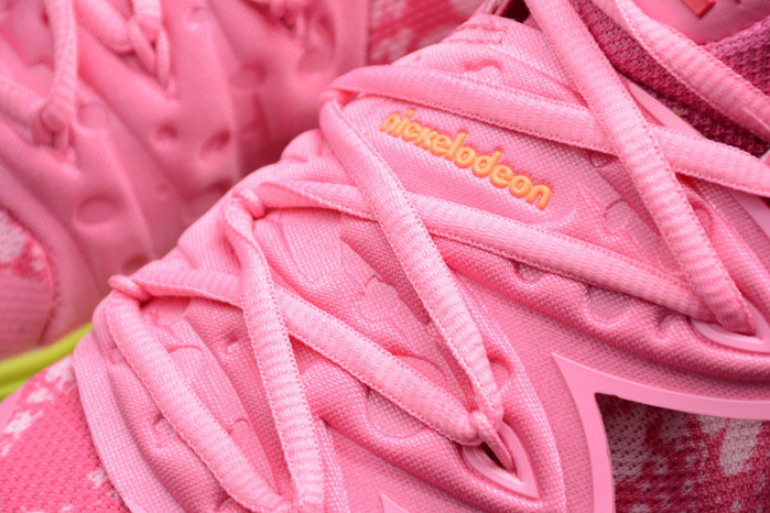 KYRIE 5 SPONGEBOB PATRICK LOTUS PINK/UNIVERSITY RED 003