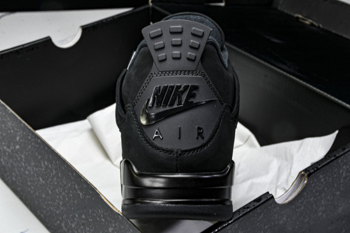AIR JORDAN 4 RETRO BLACK CAT (2025)  FV5029-010