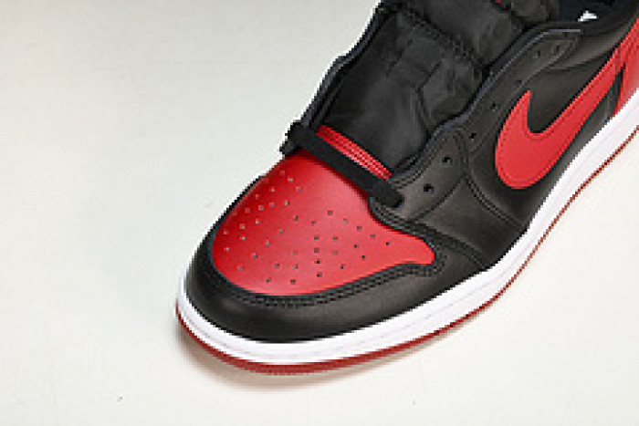 AIR JORDAN 1 Low Reverse Bred 705329-001