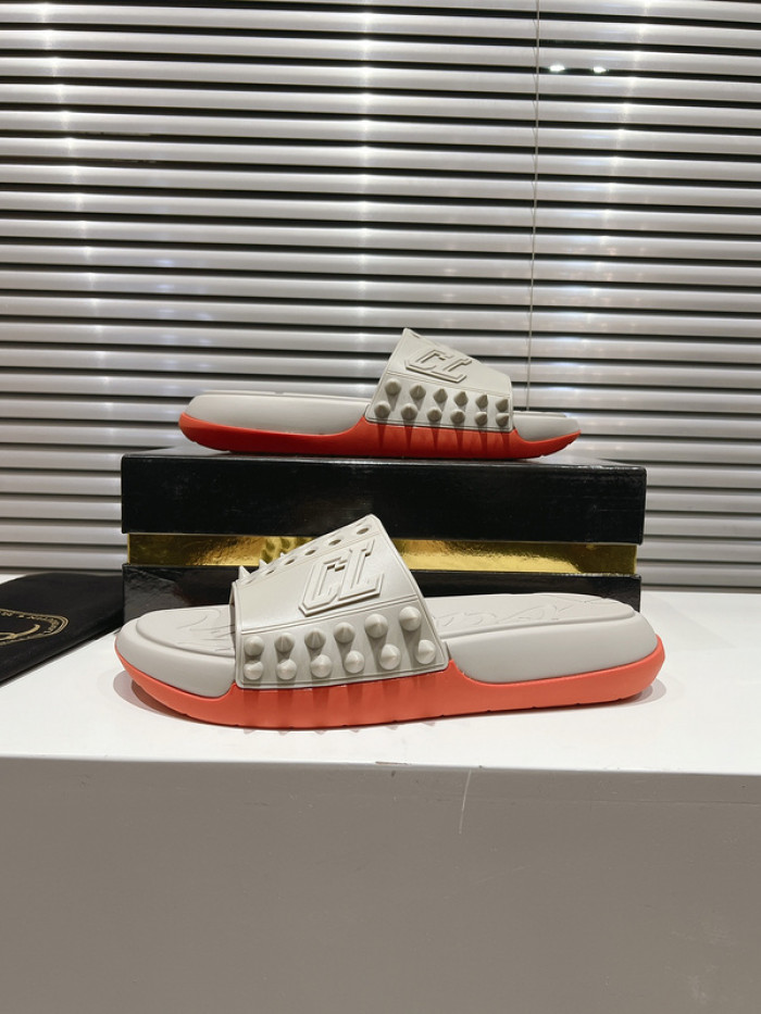 CHRISTIAN L0UBOUTIN SLIDE