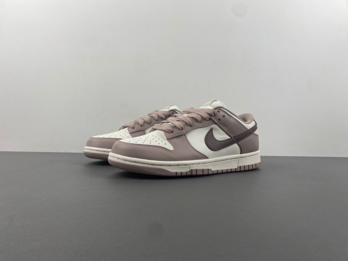 DUNK LOW 'DIFFUSED TAUPE'  DD1503-125