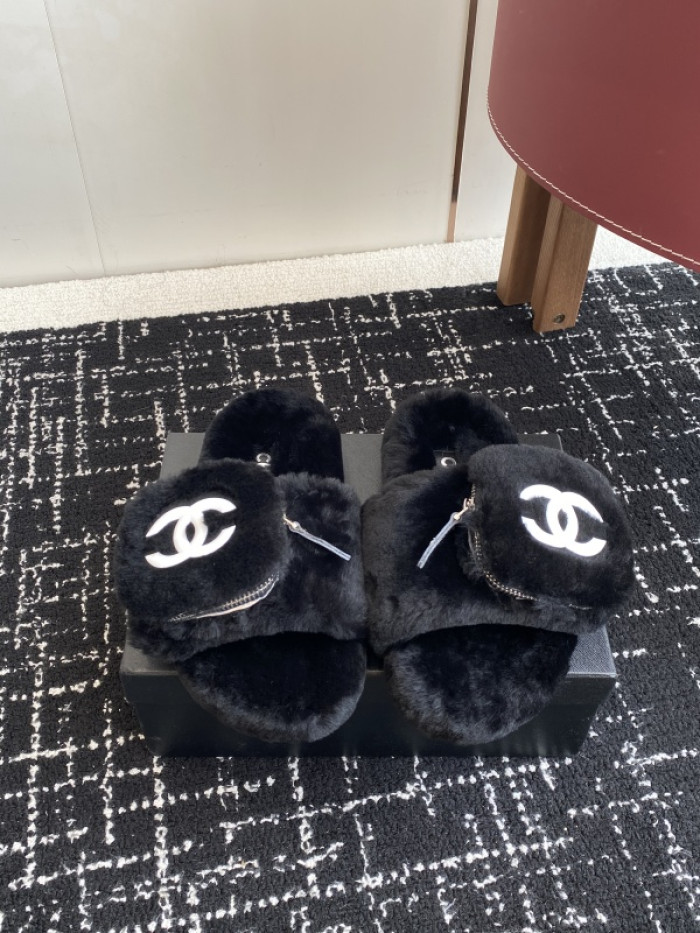 CH*NEL SLIPPERS
