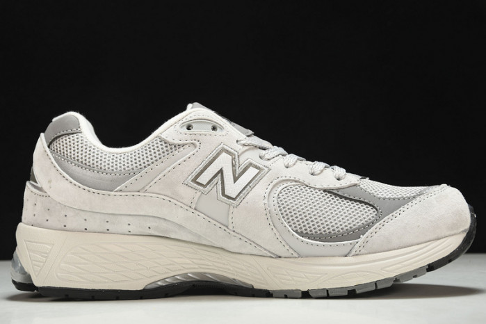 New Balance yeeshoes  ML2002RO