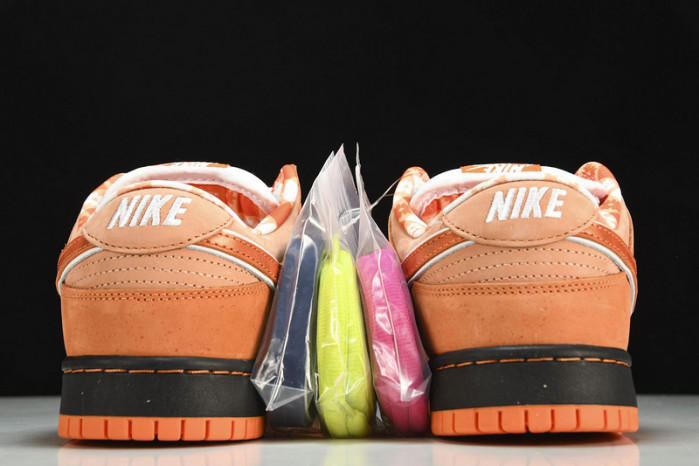 Nike SB Dunk Low “Orange Lobster”  FD8776-800