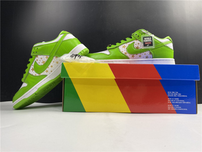 Nike SB Dunk Low Supreme Stars Mean Green (2021) DH3228-101