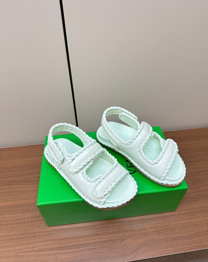 B0TTEGA VENETA  SLIDES